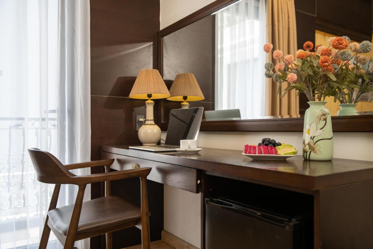 Palazzo Luxury Hotel Дананг Экстерьер фото
